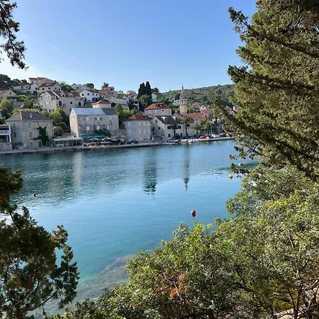 L.l וילה ספליטסקה