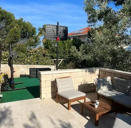 Villa L.l