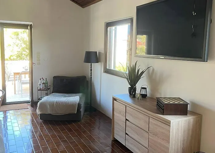 L.l Villa *