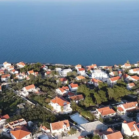 L.l Vila
