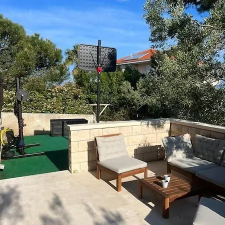 Vila L.l